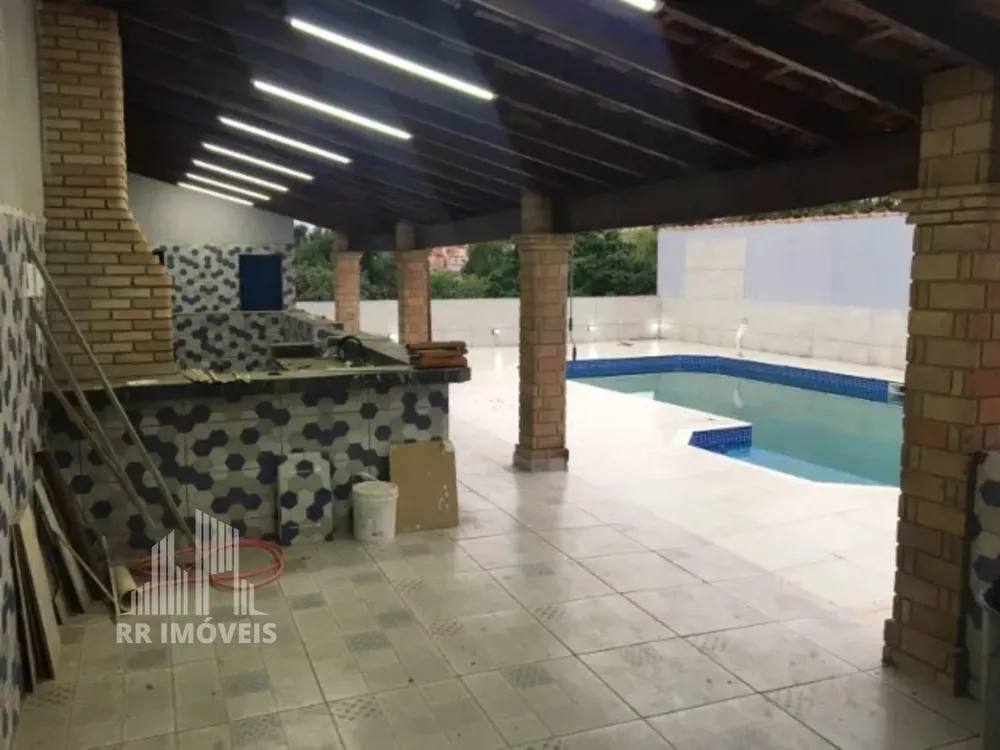 Casa à venda com 7 quartos, 400m² - Foto 4