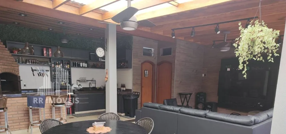Casa, 3 quartos, 240 m² - Foto 2