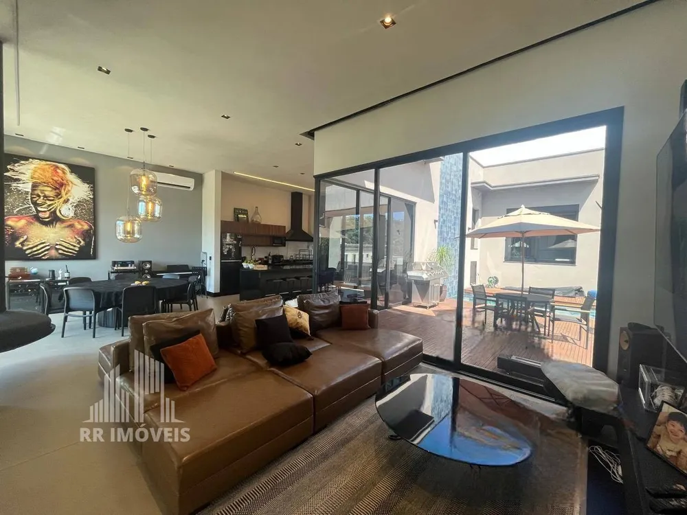 Casa, 4 quartos, 308 m² - Foto 1