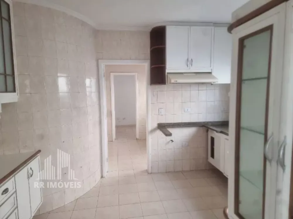 Casa à venda com 4 quartos, 350m² - Foto 4