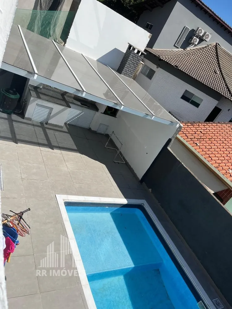 Casa, 4 quartos, 300 m² - Foto 1