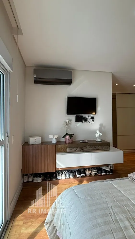 Apartamento, 3 quartos, 202 m² - Foto 1