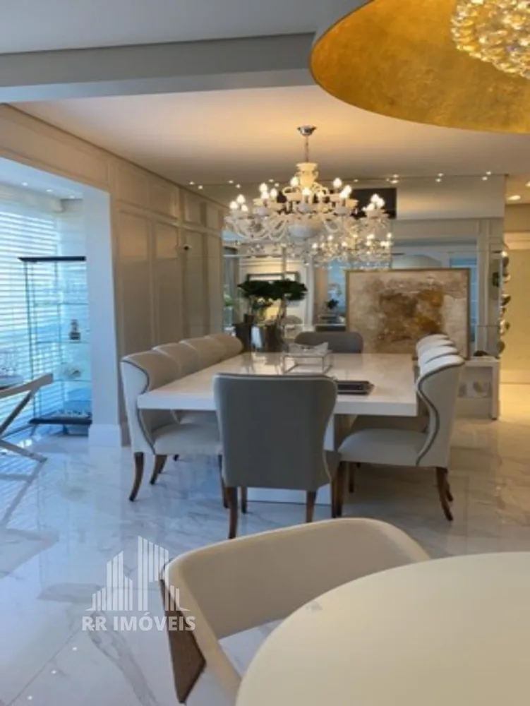 Apartamento, 3 quartos, 196 m² - Foto 1