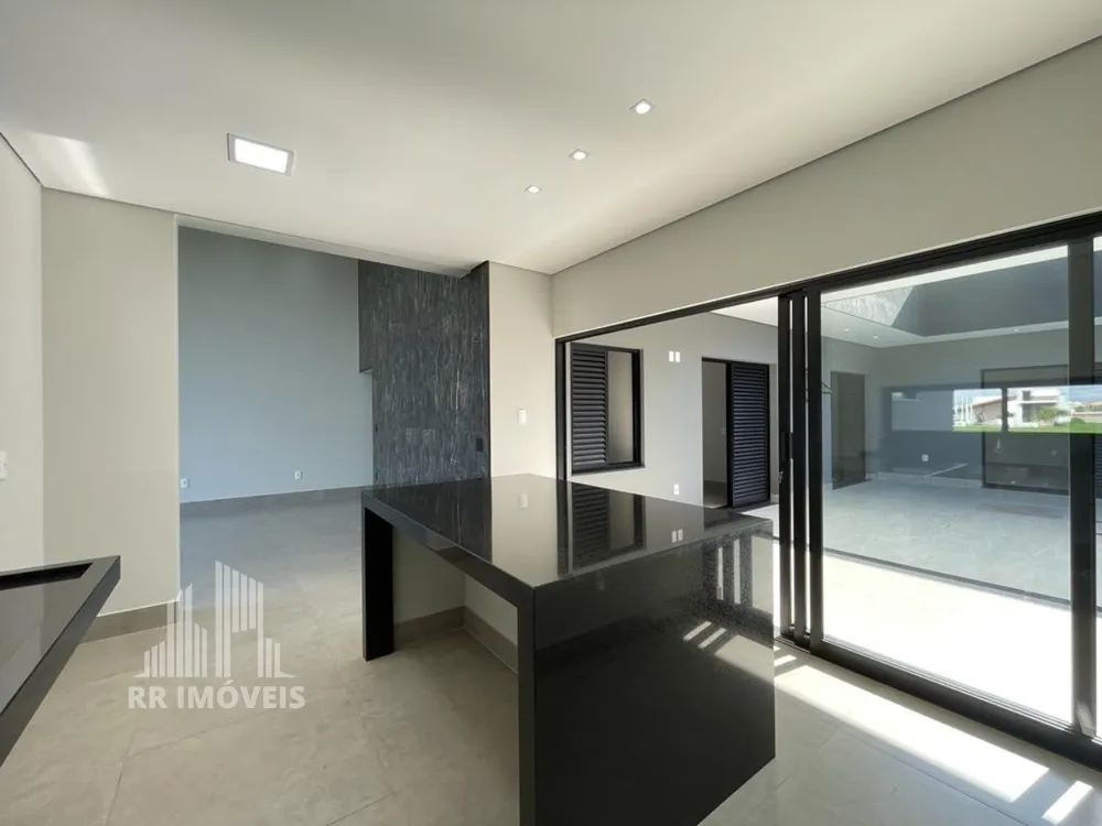 Casa, 3 quartos, 211 m² - Foto 4