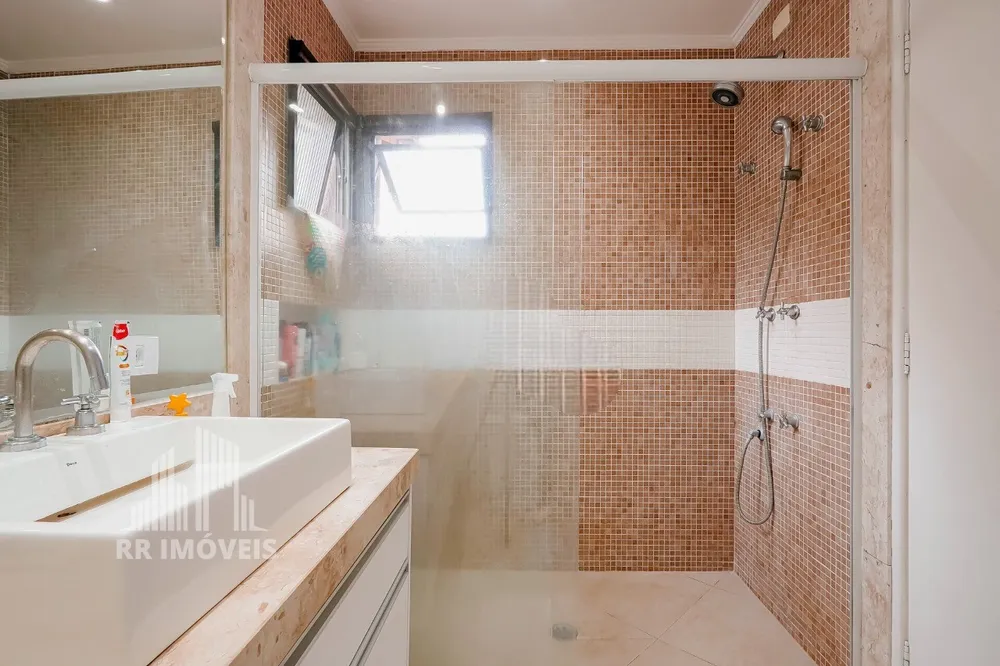 Casa, 4 quartos, 294 m² - Foto 1
