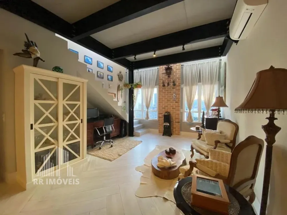 Apartamento, 3 quartos, 184 m² - Foto 1
