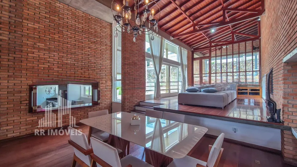 Casa, 4 quartos, 337 m² - Foto 1