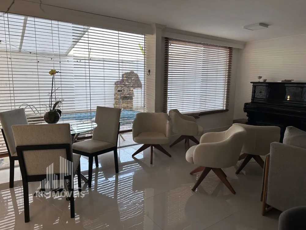 Casa, 3 quartos, 200 m² - Foto 1