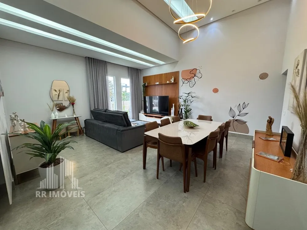 Casa, 3 quartos, 193 m² - Foto 1