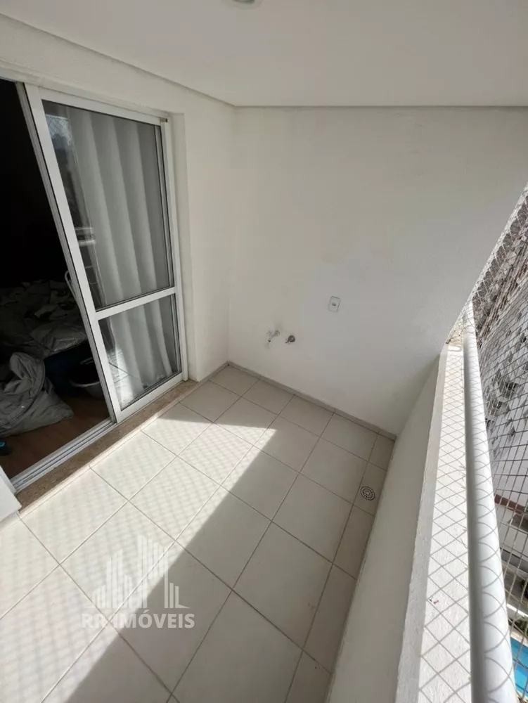 Apartamento à venda com 3 quartos, 78m² - Foto 3