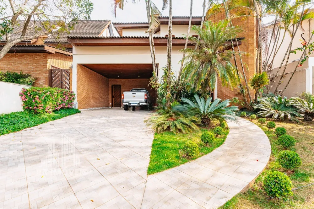 Casa, 4 quartos, 326 m² - Foto 1