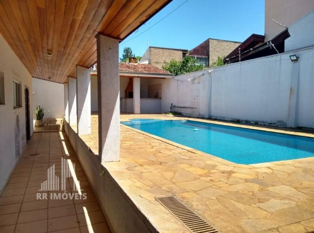 Casa, 3 quartos, 307 m² - Foto 1