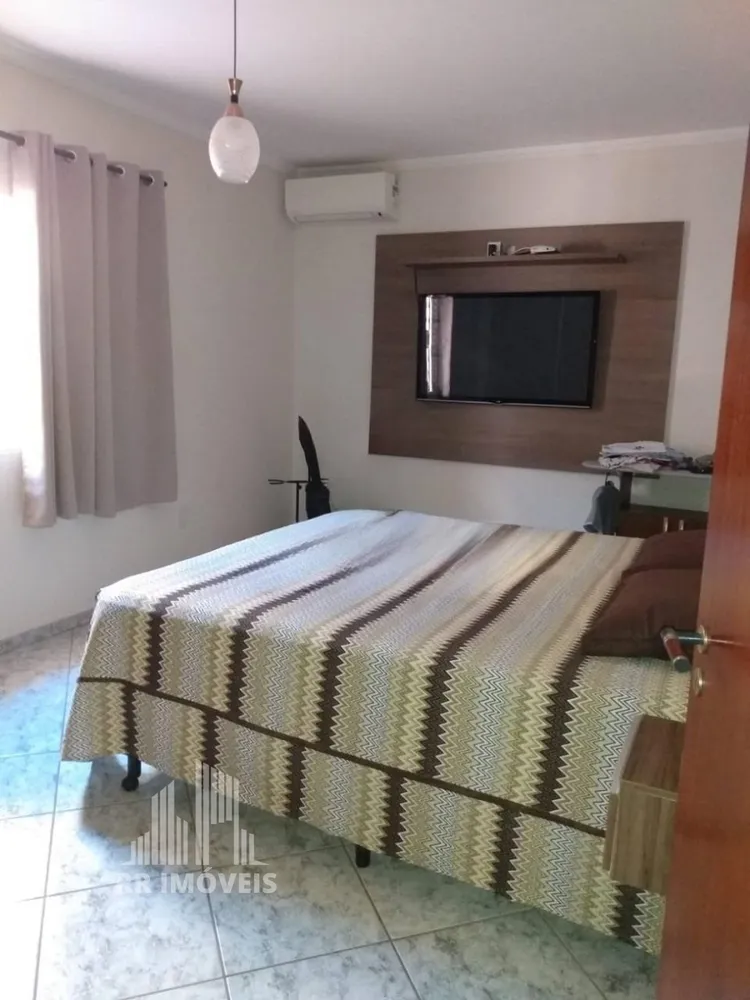 Casa, 3 quartos, 215 m² - Foto 9
