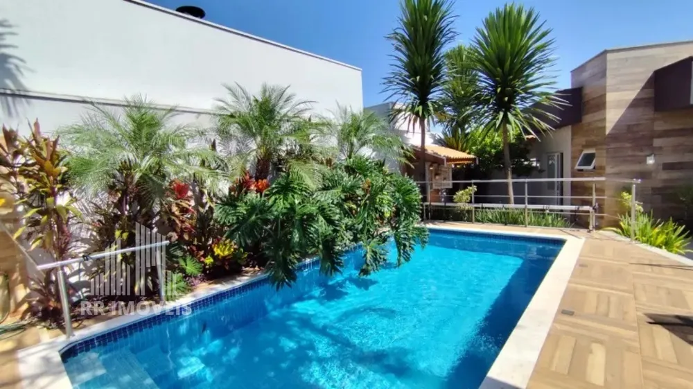 Casa, 3 quartos, 322 m² - Foto 1