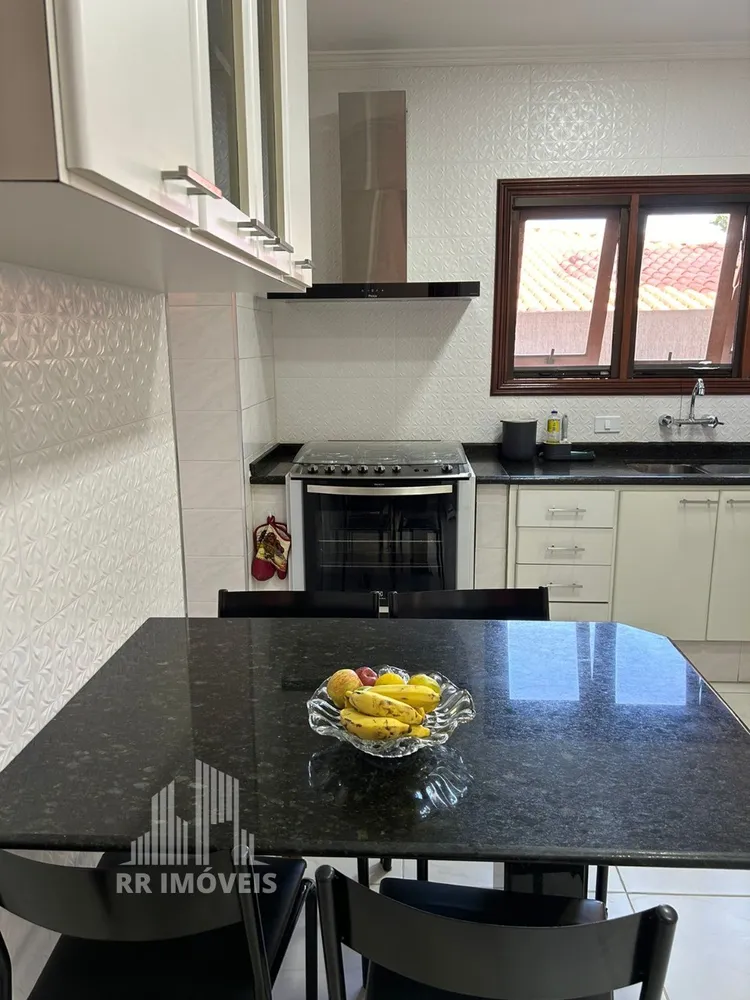 Casa, 4 quartos, 440 m² - Foto 1