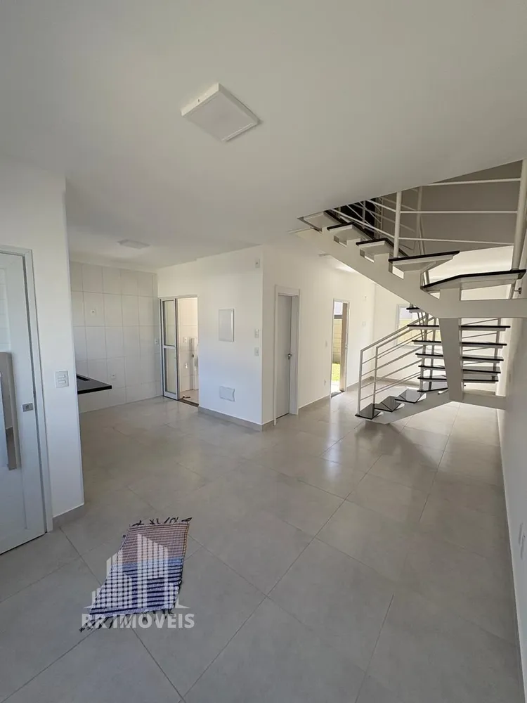 Casa, 3 quartos, 96 m² - Foto 1