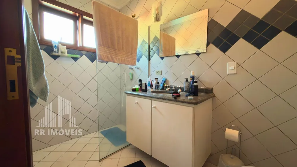 Casa, 4 quartos, 305 m² - Foto 2