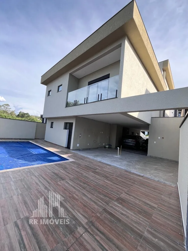 Casa, 4 quartos, 289 m² - Foto 1