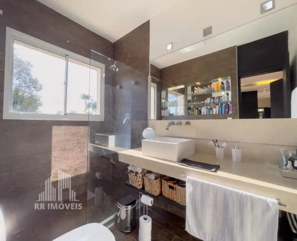 Casa, 3 quartos, 243 m² - Foto 3