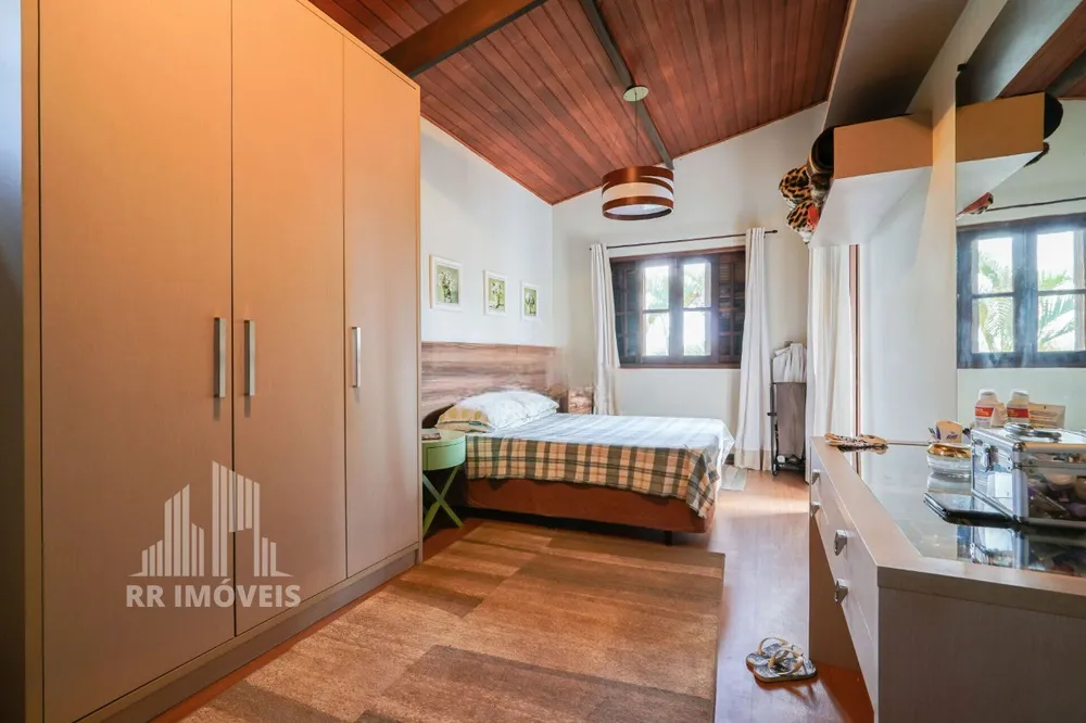 Casa, 3 quartos, 255 m² - Foto 3