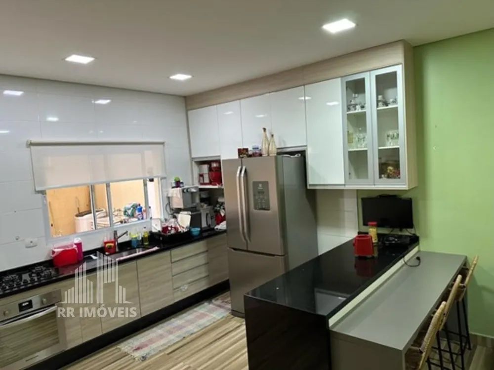 Casa, 3 quartos, 270 m² - Foto 4