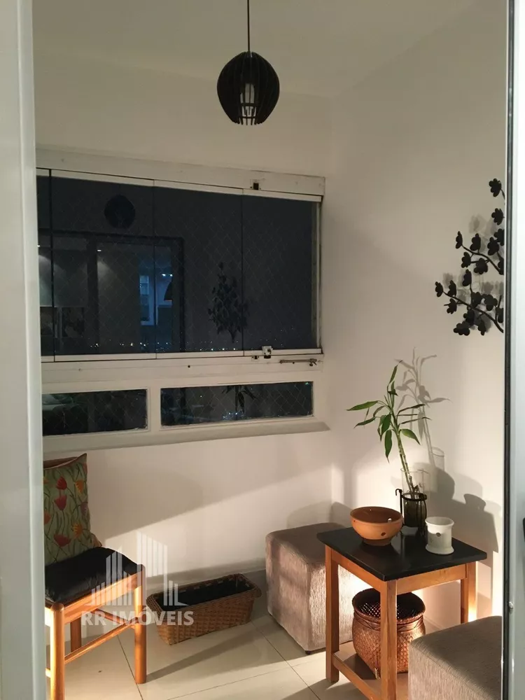 Apartamento à venda com 3 quartos, 72m² - Foto 2