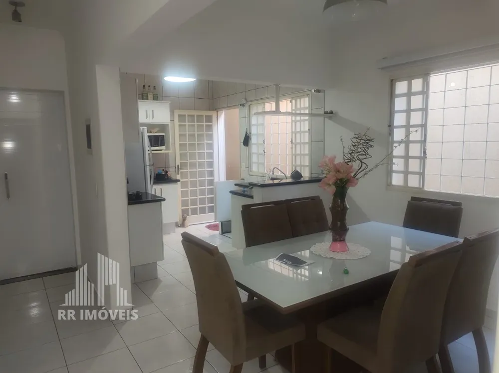 Casa, 3 quartos, 170 m² - Foto 2