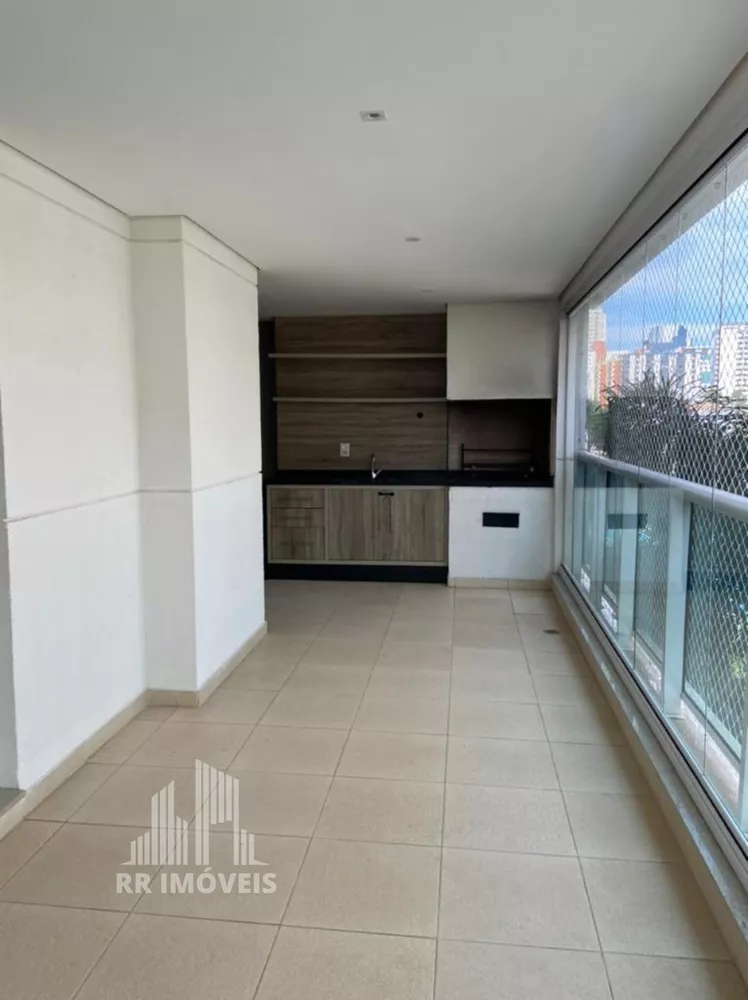 Apartamento à venda com 3 quartos, 235m² - Foto 3