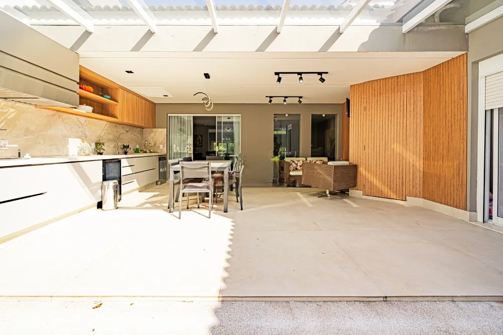 Casa, 4 quartos, 311 m² - Foto 2