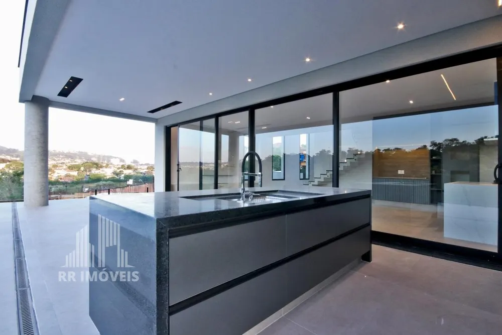 Casa, 4 quartos, 379 m² - Foto 1