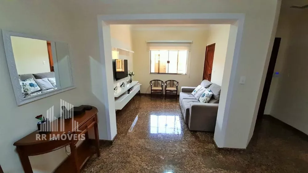 Casa à venda com 3 quartos, 190m² - Foto 3