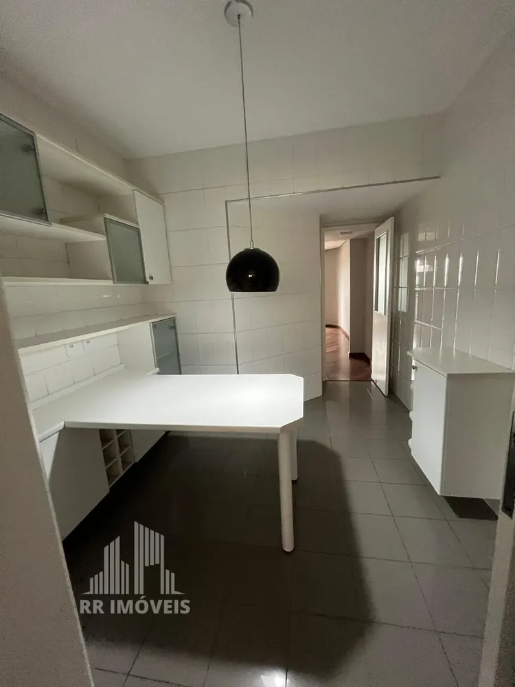 Apartamento, 4 quartos, 205 m² - Foto 2