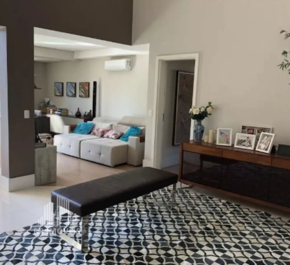 Apartamento à venda com 3 quartos, 172m² - Foto 1