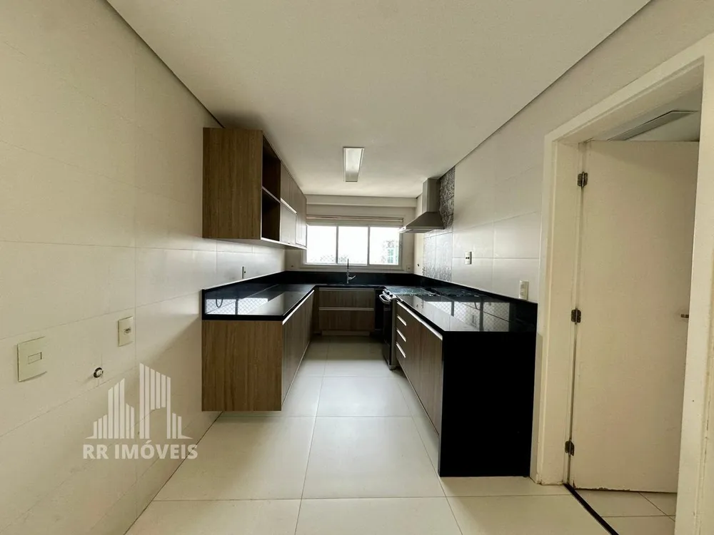 Apartamento, 4 quartos, 207 m² - Foto 2