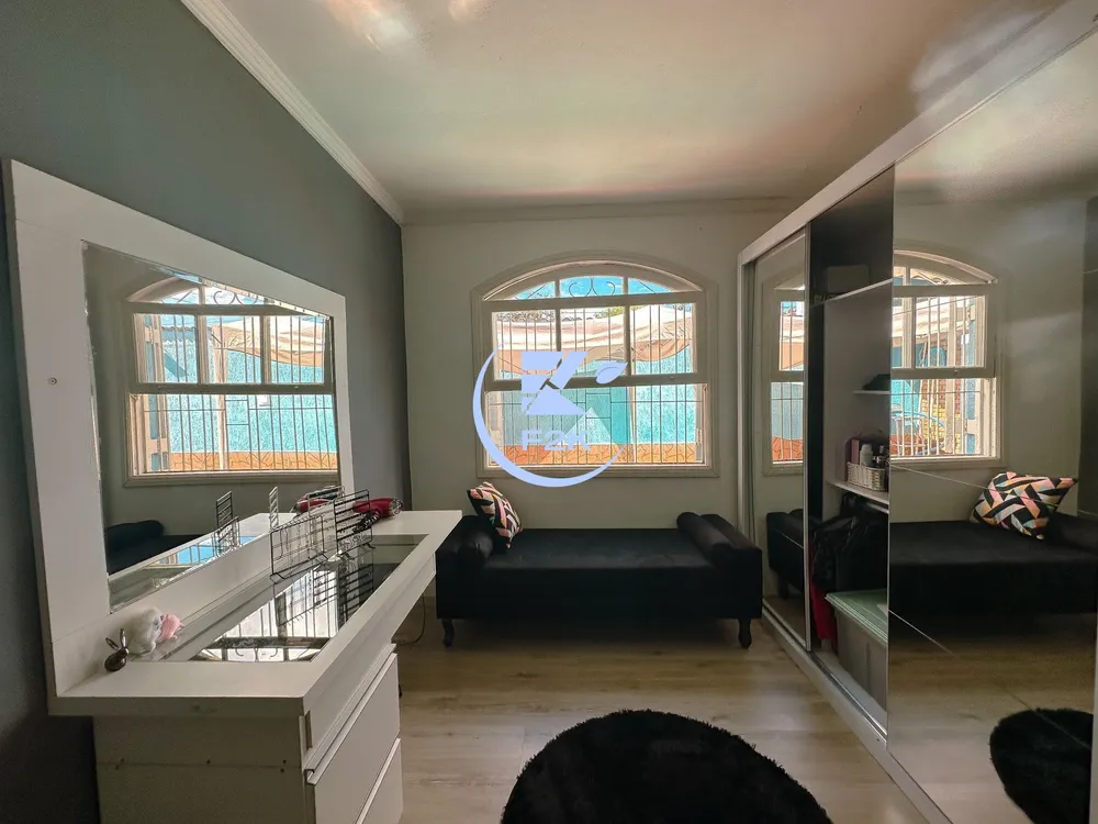 Casa, 3 quartos, 180 m² - Foto 2