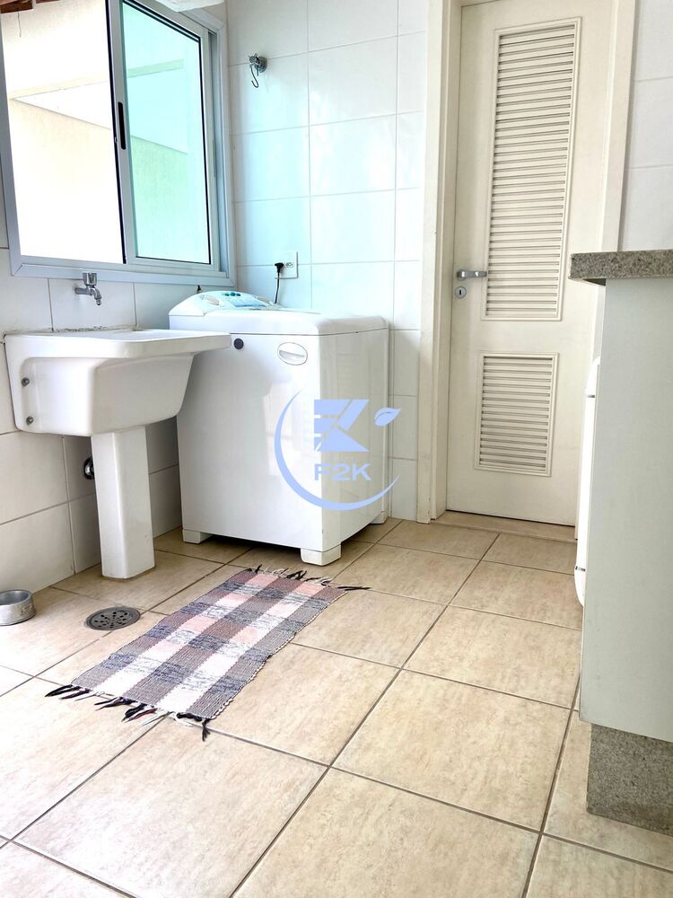 Casa, 4 quartos, 348 m² - Foto 1