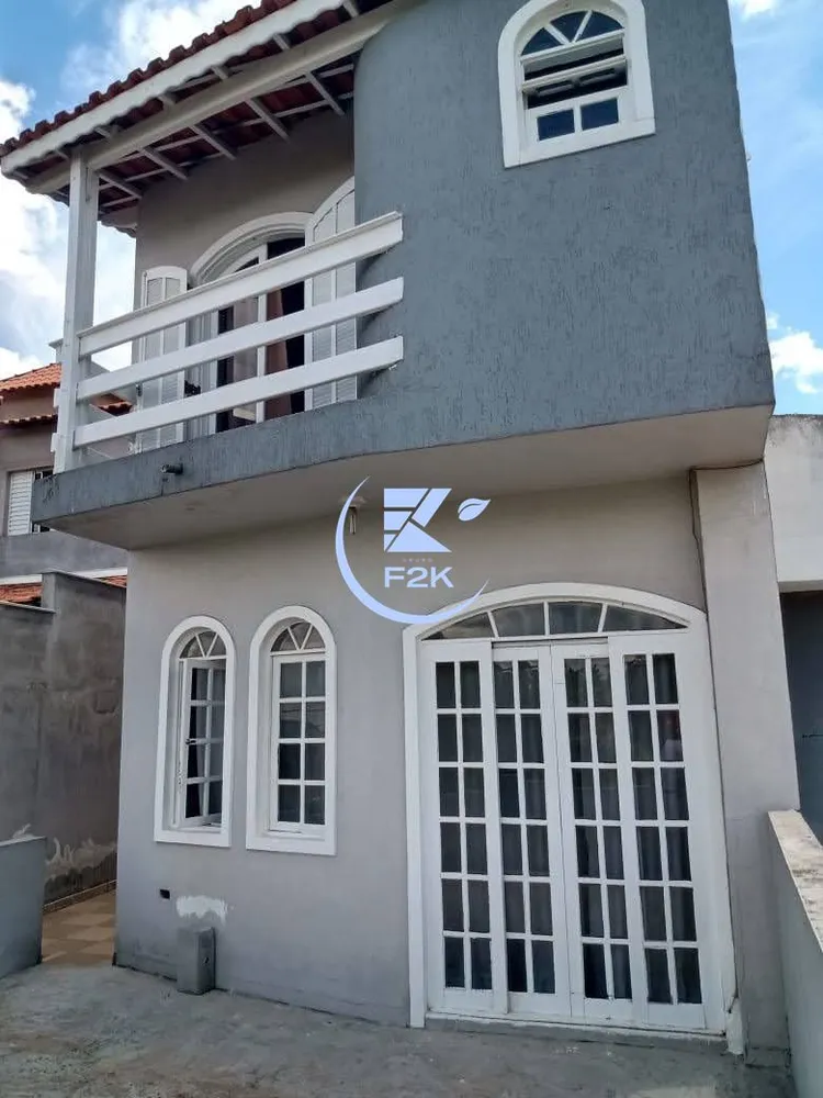 Sobrado, 3 quartos, 198 m² - Foto 1