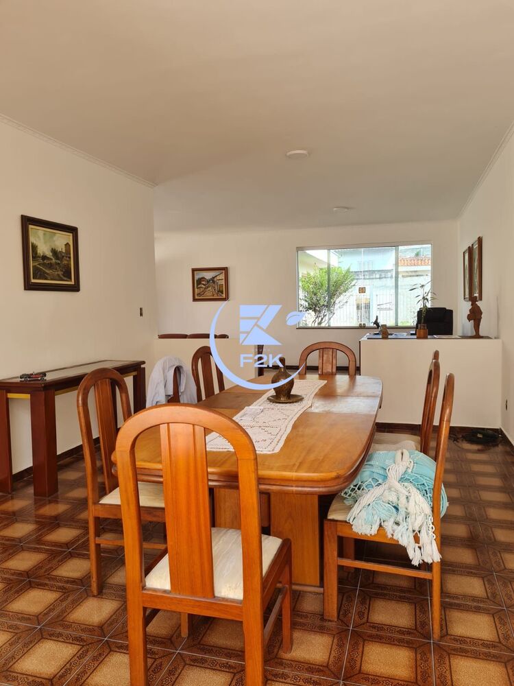 Sobrado, 4 quartos, 248 m² - Foto 1