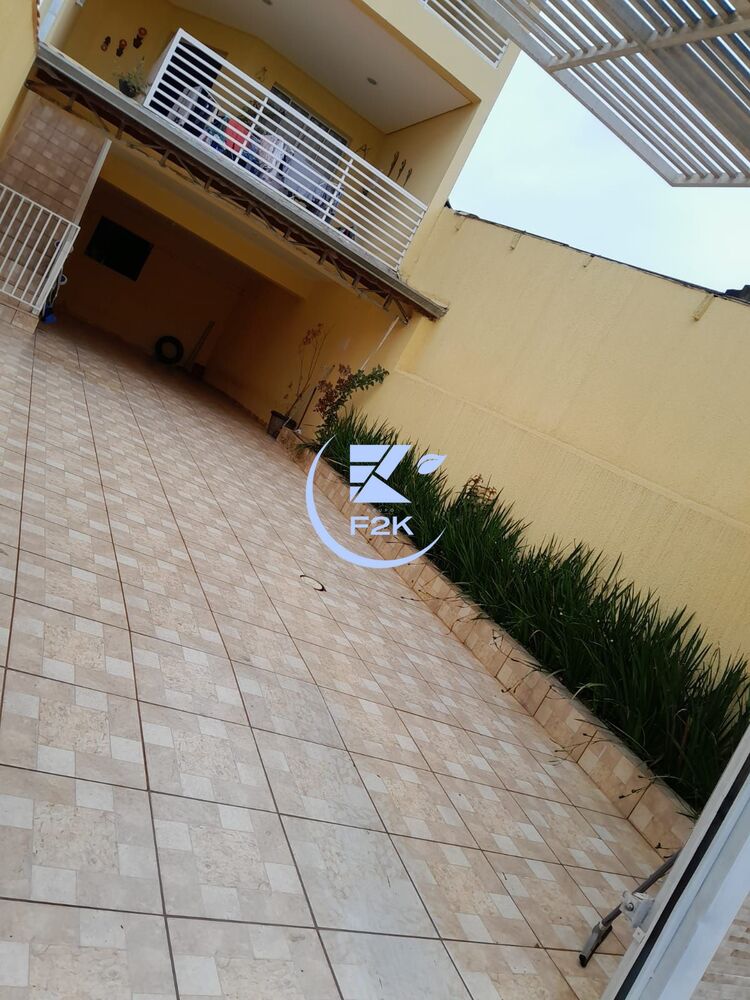 Sobrado, 3 quartos, 206 m² - Foto 2