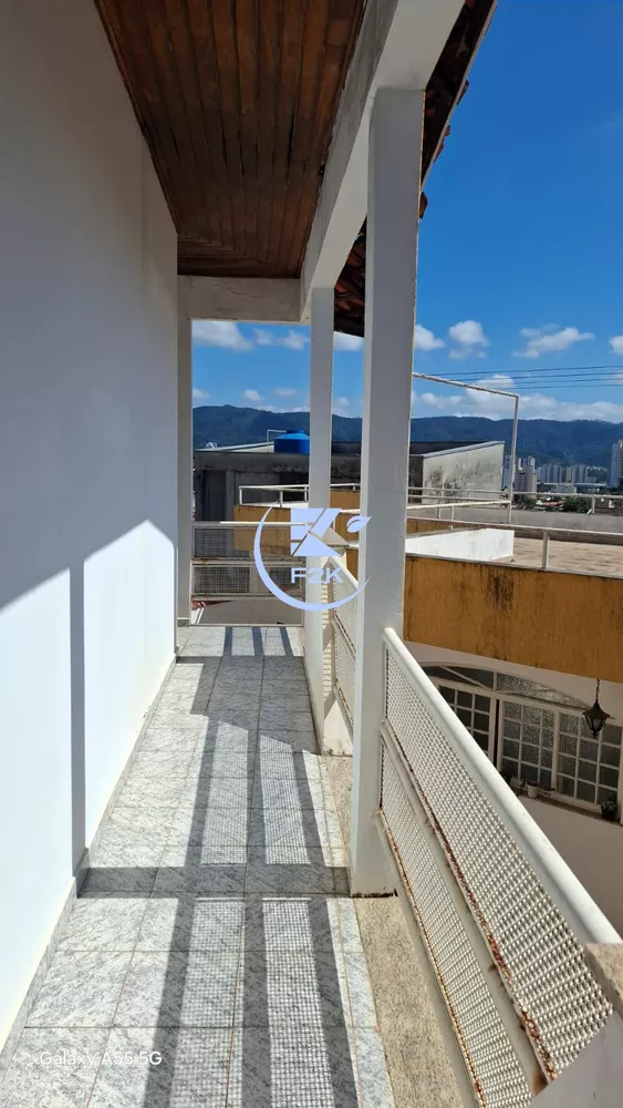 Sobrado, 4 quartos, 355 m² - Foto 2