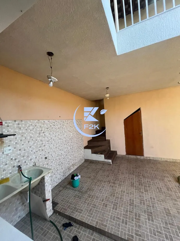 Sobrado, 3 quartos, 183 m² - Foto 2