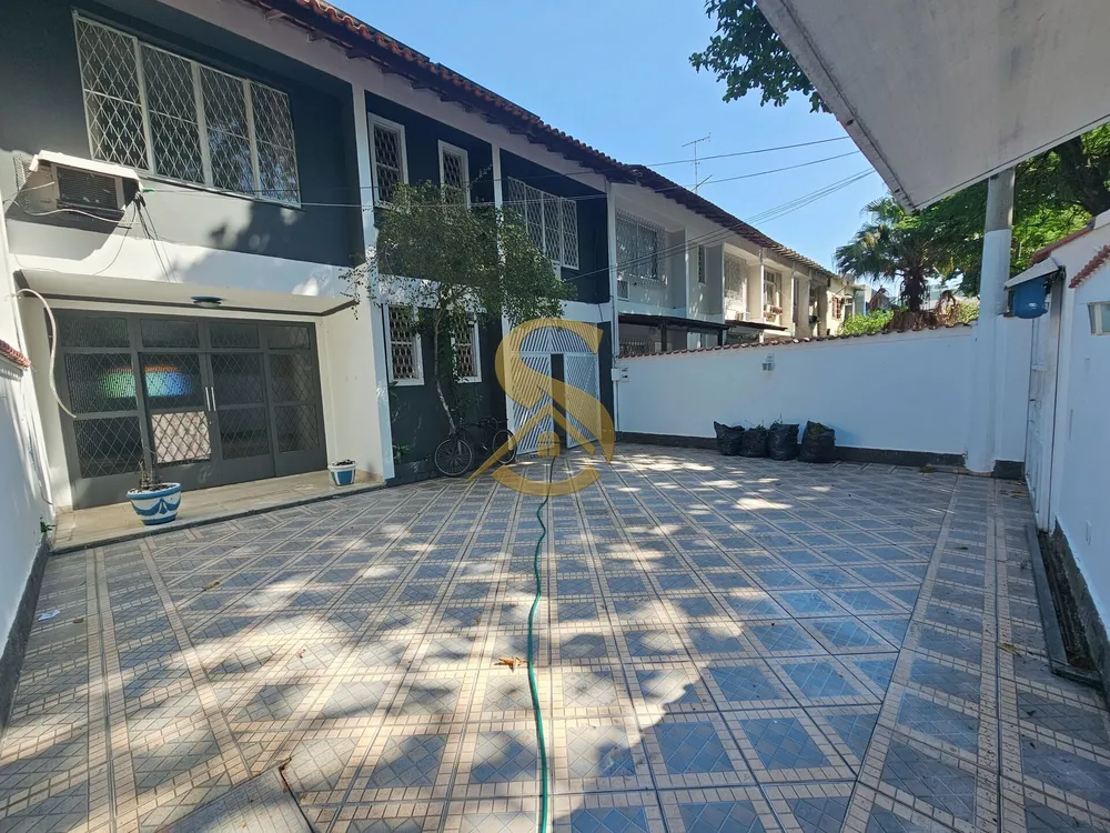 Casa, 3 quartos, 229 m² - Foto 4
