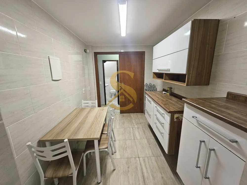 Casa, 3 quartos, 229 m² - Foto 8