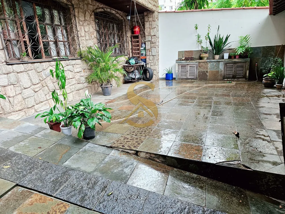 Casa, 4 quartos, 317 m² - Foto 1