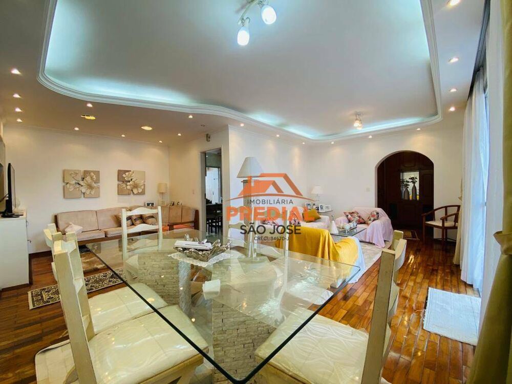 Apartamento para alugar com 3 quartos, 134m² - Foto 1