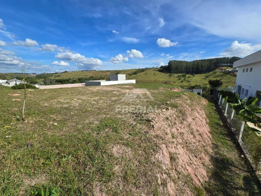 Loteamento e Condomínio, 1000 m² - Foto 1