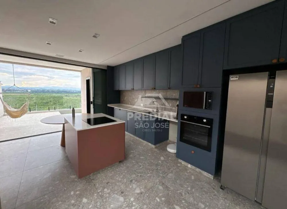 Casa, 3 quartos, 214 m² - Foto 1