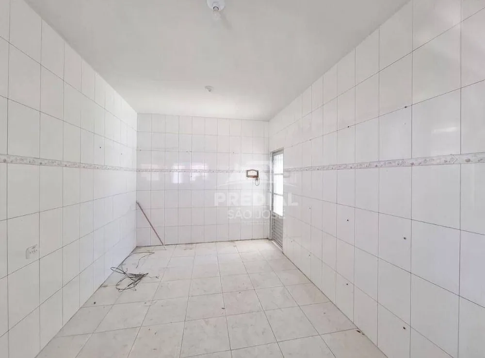 Casa, 3 quartos, 183 m² - Foto 4