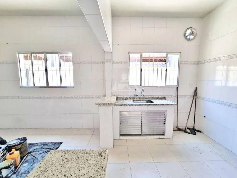 Casa, 3 quartos, 183 m² - Foto 2