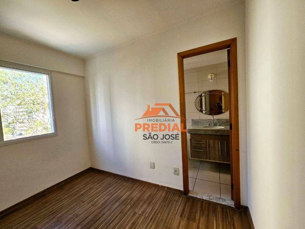 Apartamento à venda com 3 quartos, 150m² - Foto 9